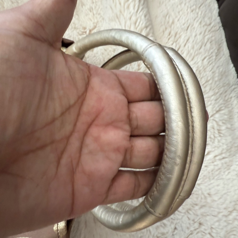 $25 TODAY ONLY ๐บ๐ธ Coach GUC Gold Brown Bag Big Interior *Pics for Minor Callouts - Picture 8 of 8